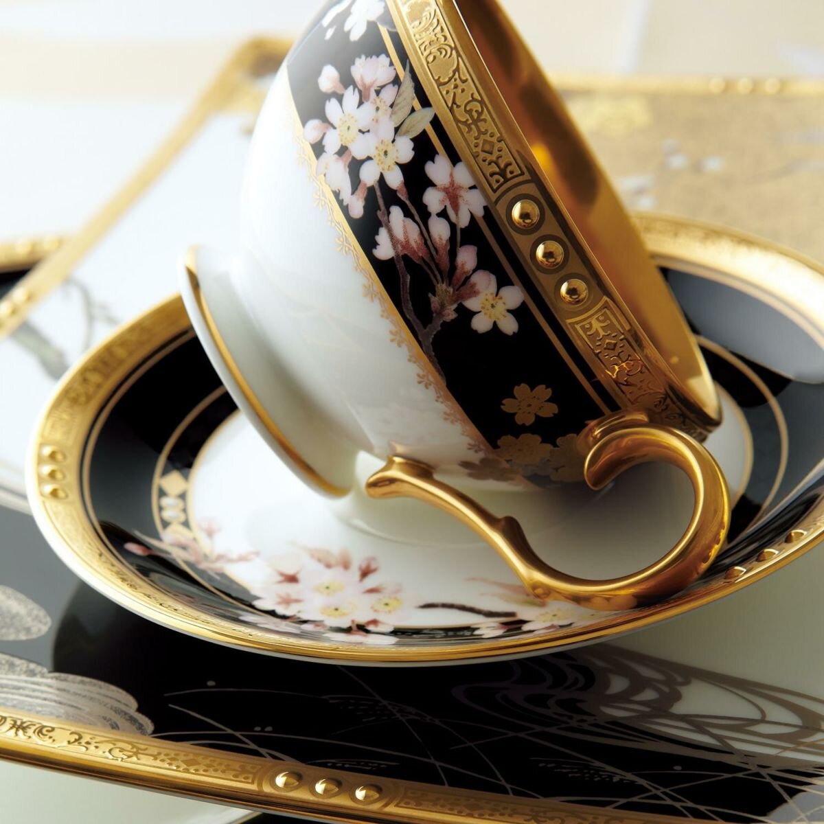 特集 ノリタケの美意識を受け継ぐコレクション | ノリタケ食器公式