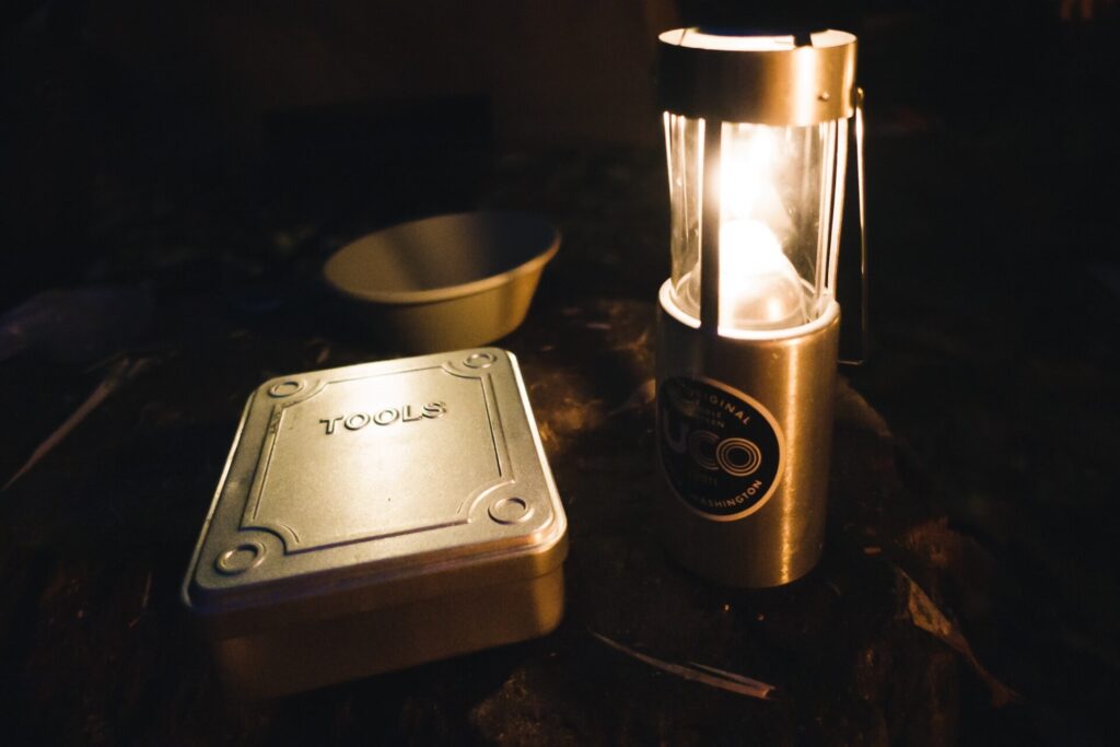 軽量コンパクトUCOキャンドルランタンを徹底レビュー【オイル化・LED化】