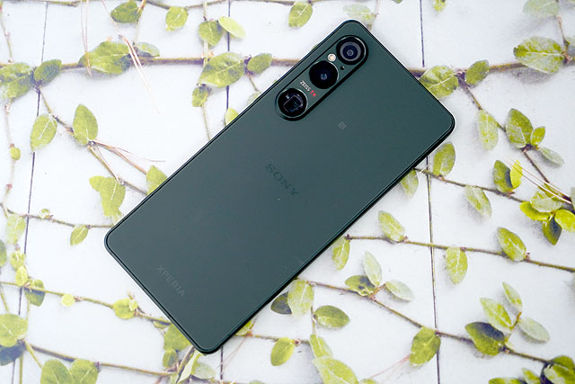 新型3Dメガネ『TDG-BR250』開梱レポート - ソニーの新商品レビューを