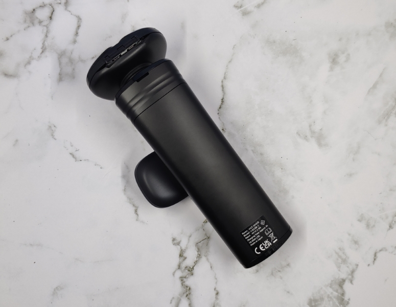 Ya-Man Hot Shave Heated Electric Shaver review - a unique electric