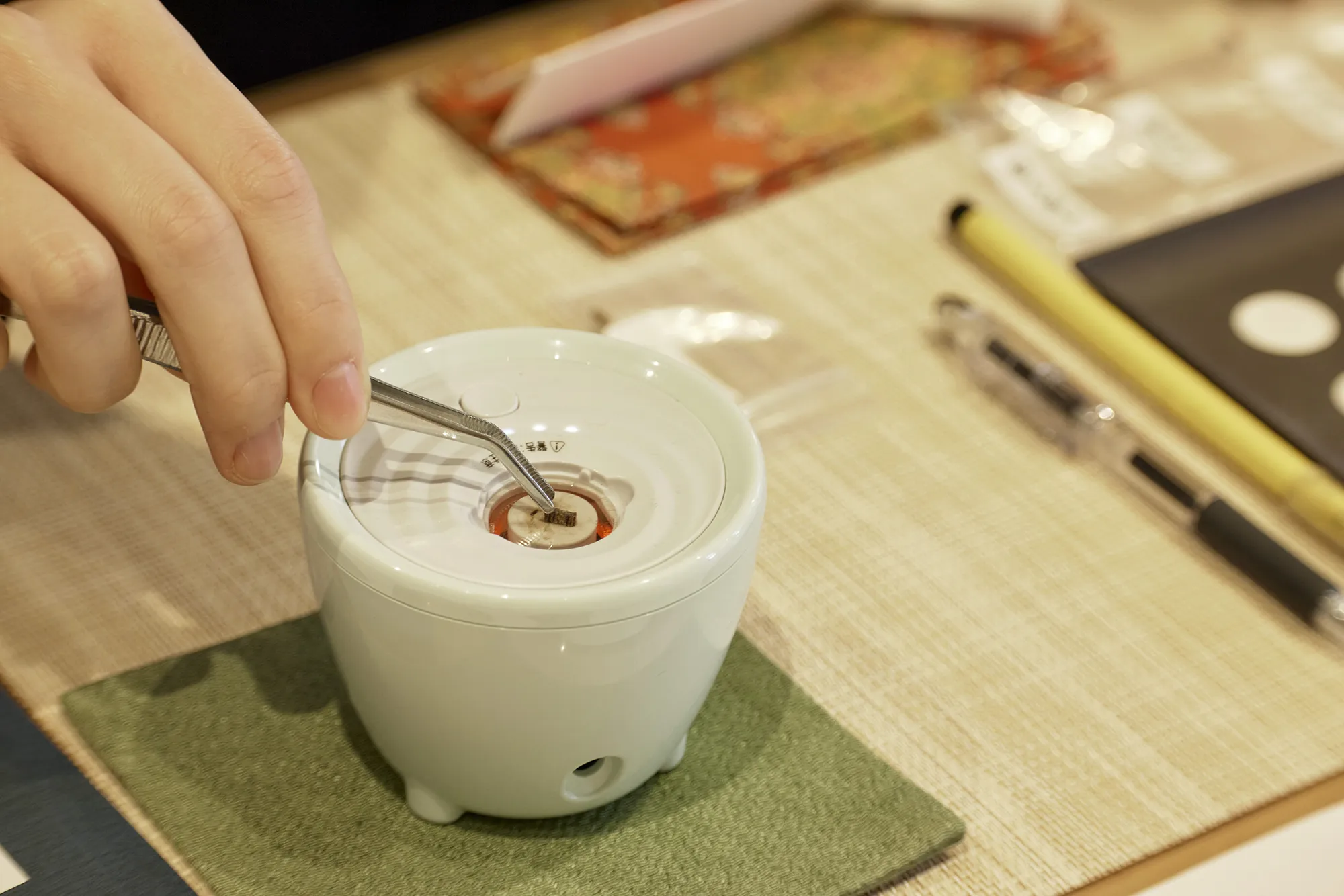 香木（沈香・白檀）の香り体験会 - 日本の香り文化体験｜座香十