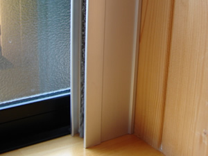 オプション 遮光一級の電動暗幕ロールスクリーン | プロジェクター