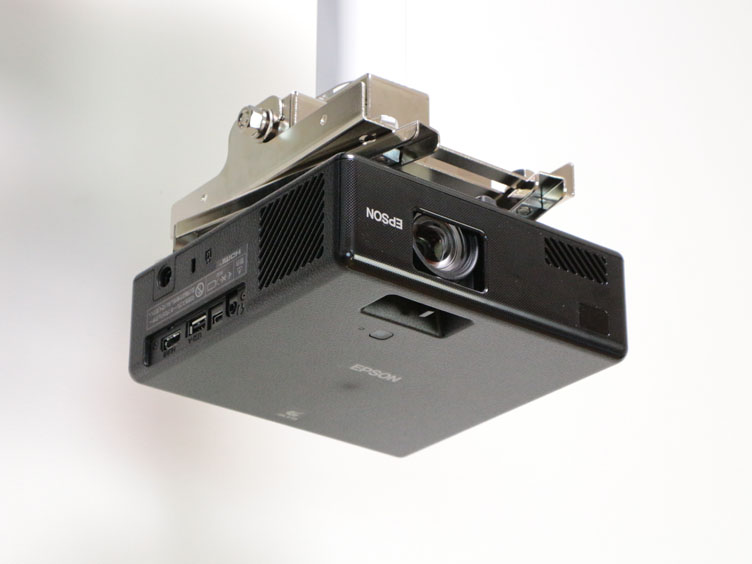 エプソン EF-11を天吊り金具スパイダー2で天吊設置する方法