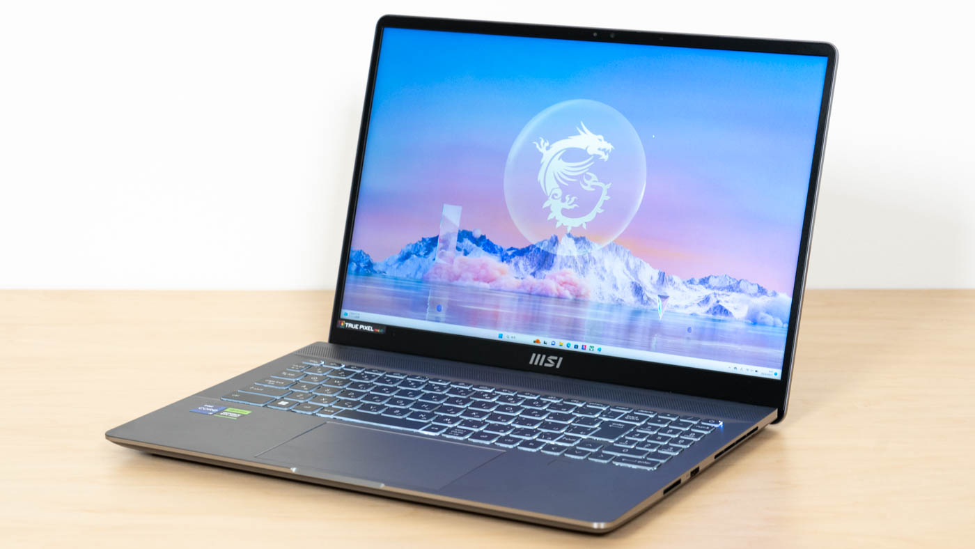 MSI Creator Z16 HX Studio A13V（クリエイター向けノートPC）の実機