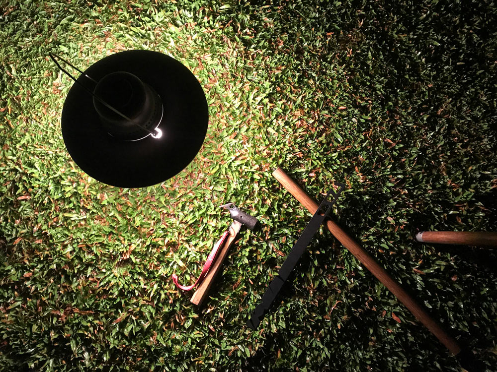 ウッドキャンプランタンスタンド - TiiTENT