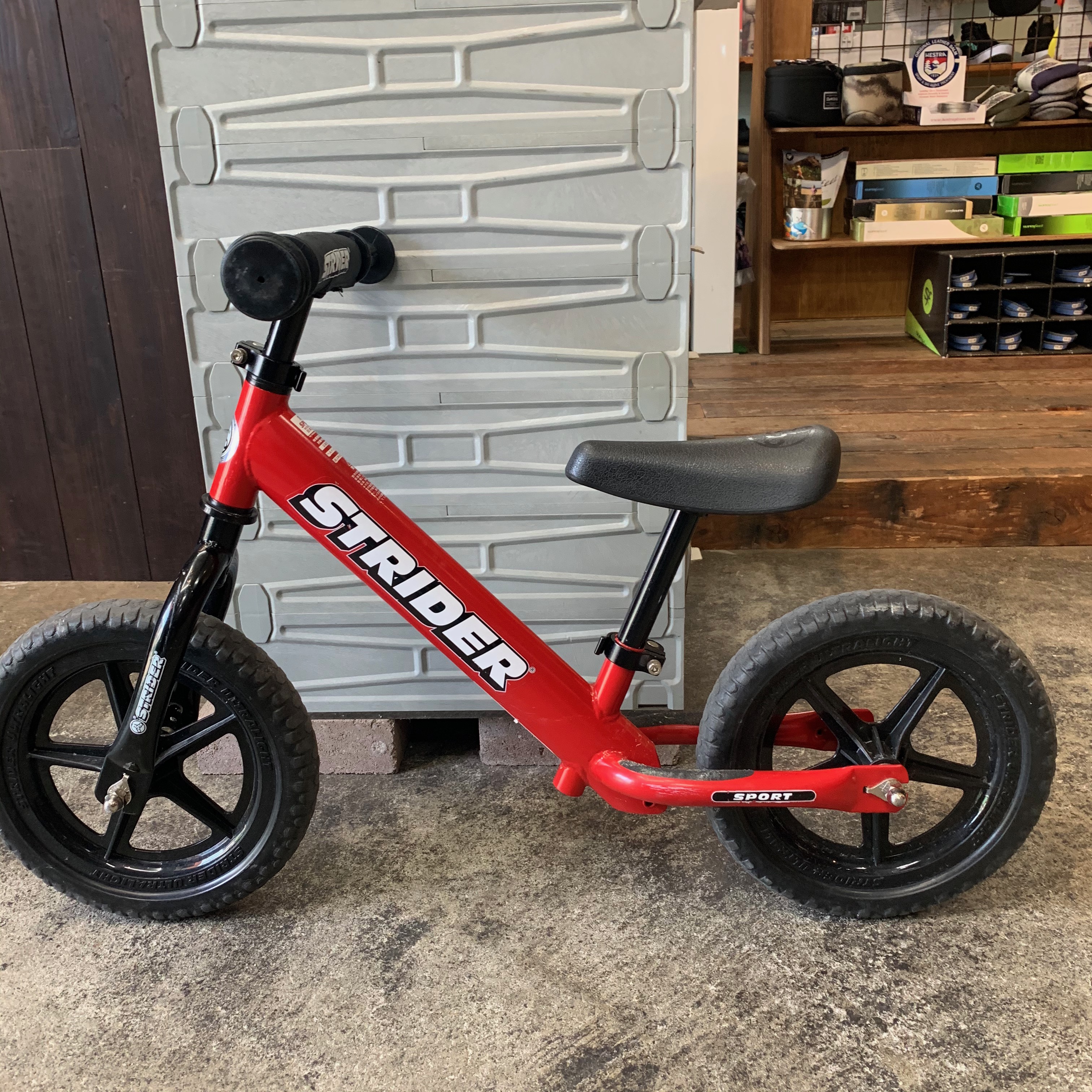 富山のキッズも春はストライダー ランバイクで！ 全色 全モデル