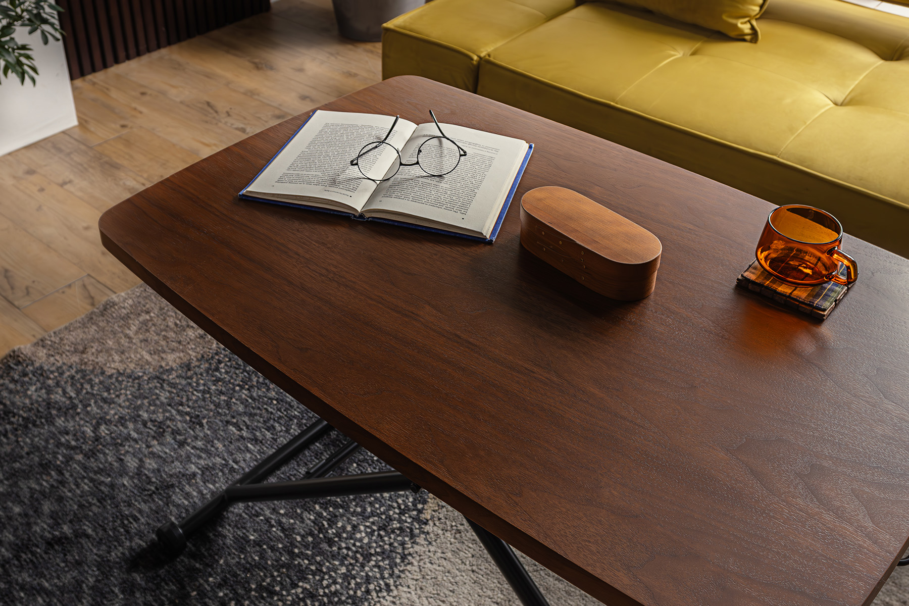 VOL リフトテーブル BR/NA | (株)東馬-tohma- インテリアメーカー家具