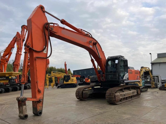 日立建機 ZX225USR-5B ユンボ（油圧ショベル）0.7クラス～ 中古重機