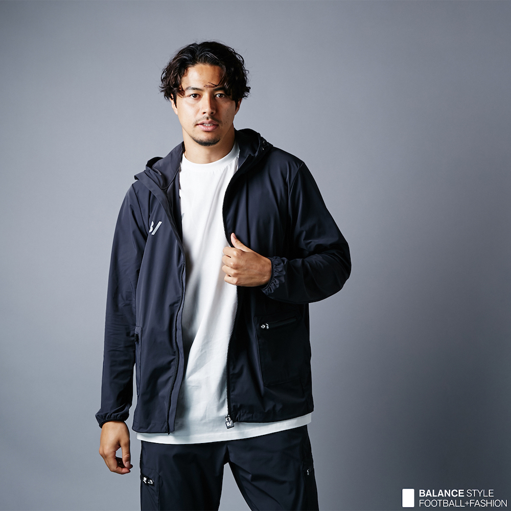 バランススタイルの「B/」から人気シリーズ「4WAY STRETCH」の新カラー登場