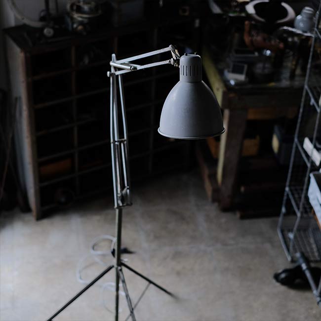 山田照明 Zライト スタンド付き – zakka store towi