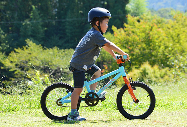 ヨツバサイクル YOTSUBA ZERO 16[ヒーローレッド] | トイファクトリー