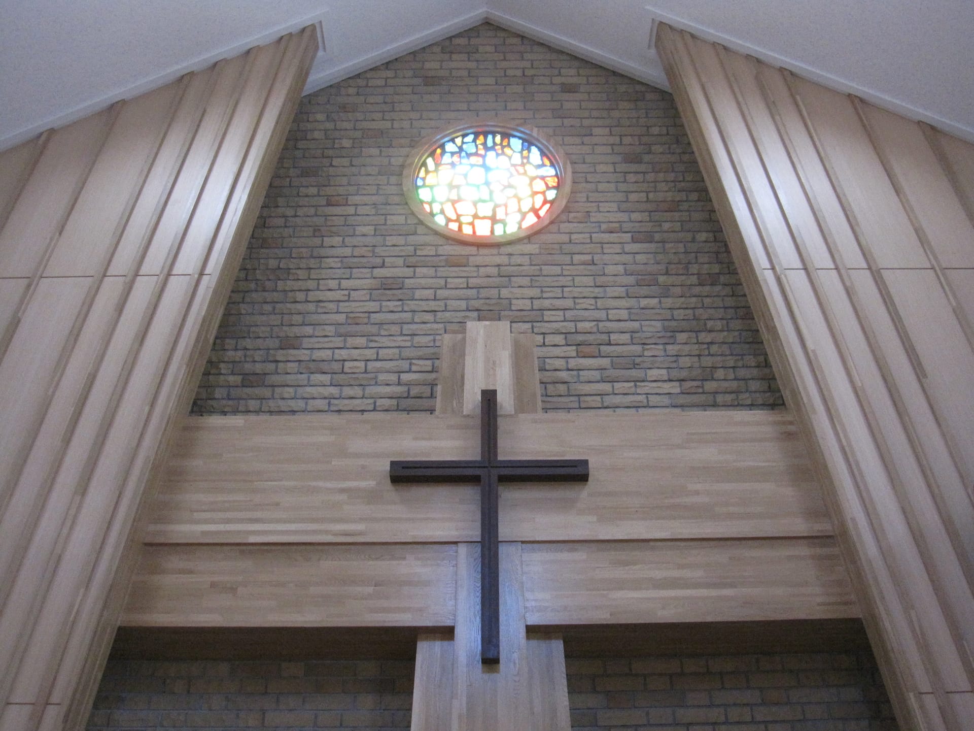 月島聖公会礼拝堂 | 建築用レンガタイル専門 | TLCアソシエイツ