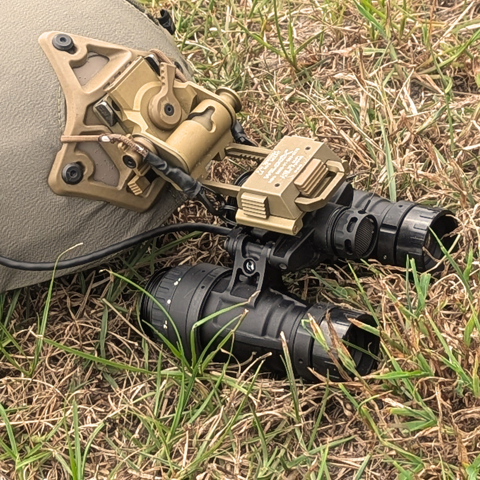 TNVC TN/ANVB-R Katana-R (Autogain Night Vision Binocular