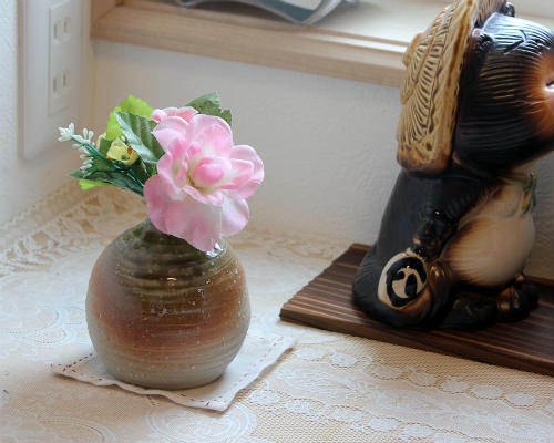 楽天市場】信楽焼 一輪挿し ビードロ 丸 ミニ 花瓶 陶器 おしゃれ 花入