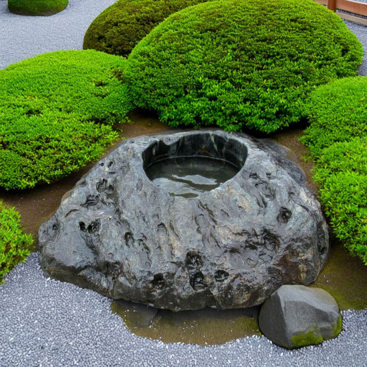楽天市場】手水鉢 水鉢 たまり石 天然石 庭石 つくばい 溜まり石 景石