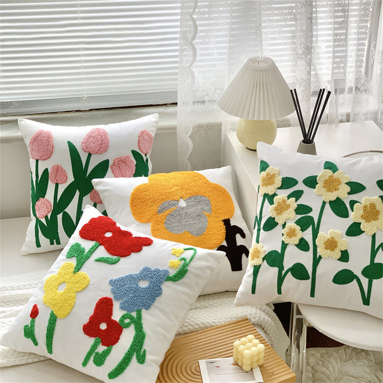 楽天市場】クッションカバー 45×45cm 全17色展開 果物 動物 花柄 刺繍