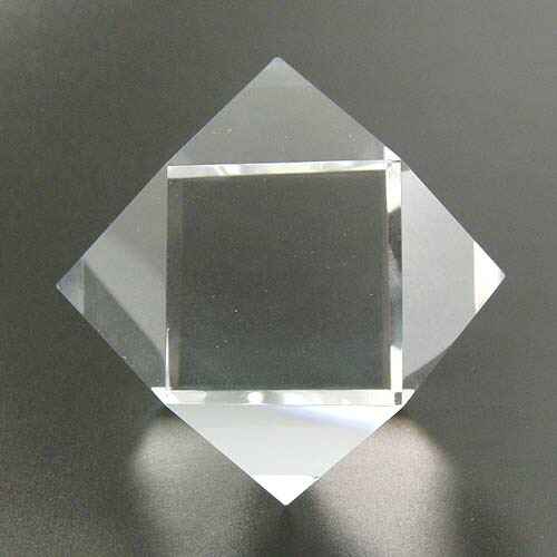 楽天市場】最短翌日 クーポンで大割引 クリスタル 作品 水晶 立方八