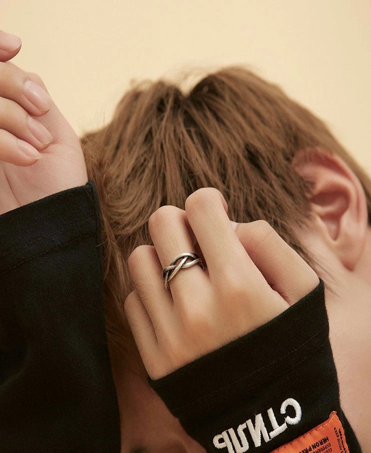 楽天市場】リング 指輪 ウェーブリング JIN 用モチーフ ジン スリー