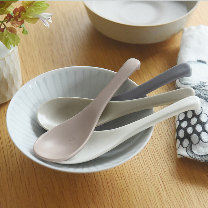 楽天市場】毎日使いたくなる れんげスプーン 美濃焼 日本製/れんげ