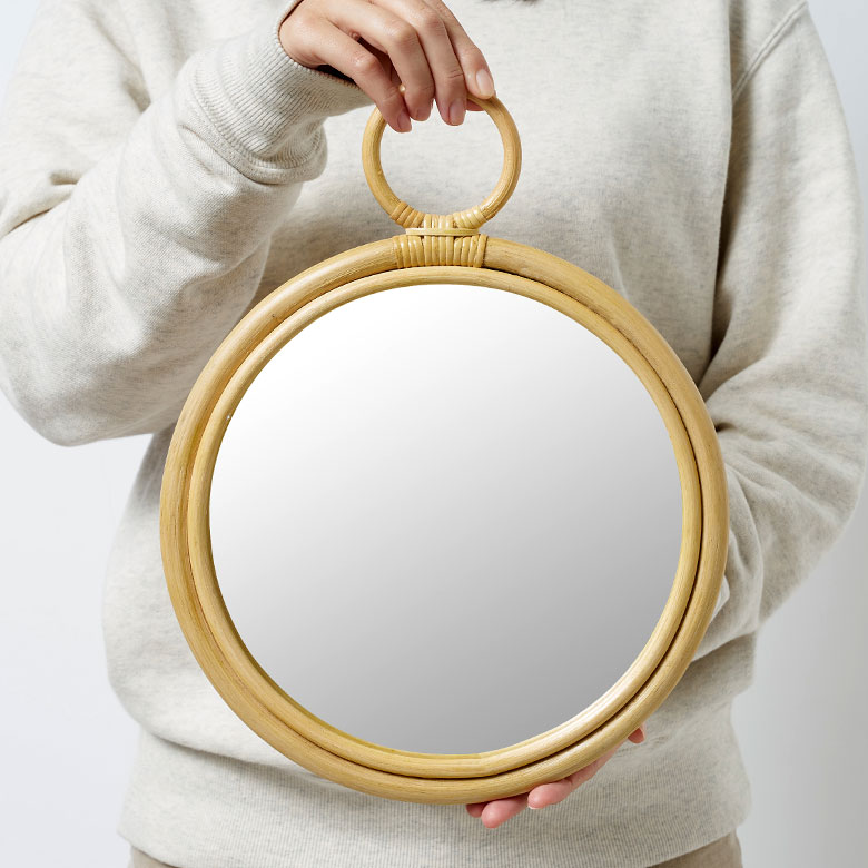 楽天市場】ミラー 鏡 壁掛け 立て掛け ラタン 籐製 丸型 ミラー部分 径