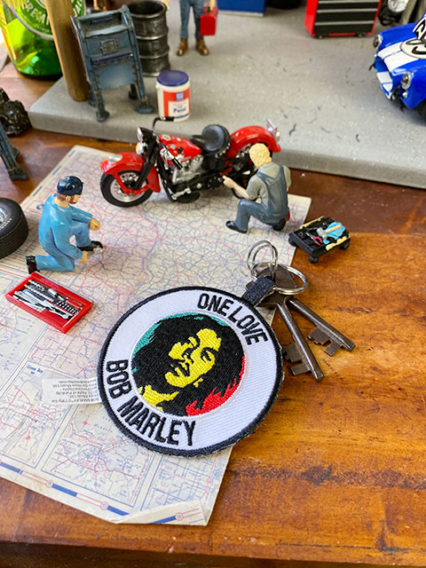 楽天市場】ボブ・マーリー ワッペンキーホルダー 公式グッズ