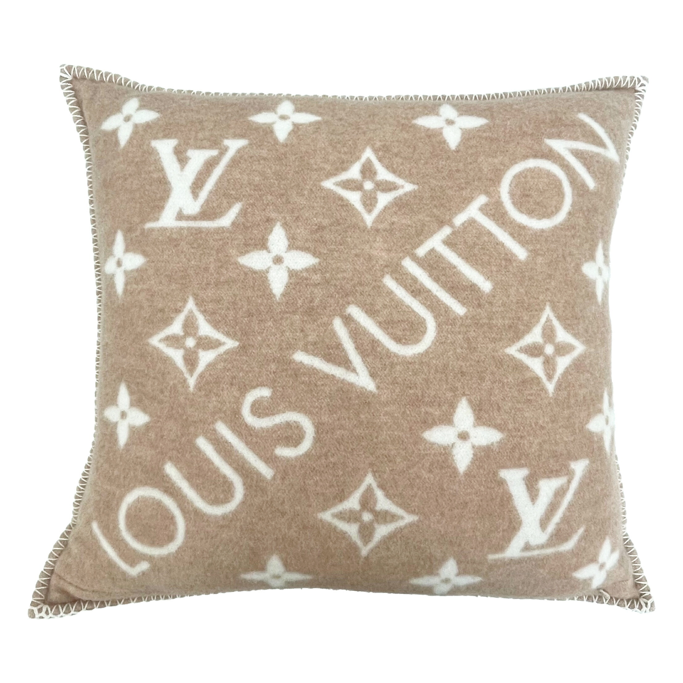 楽天市場】louis vuitton supreme クッションの通販