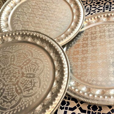 楽天市場】「メタル トレイテーブル60φ」直径60cm 脚付き モロッコ