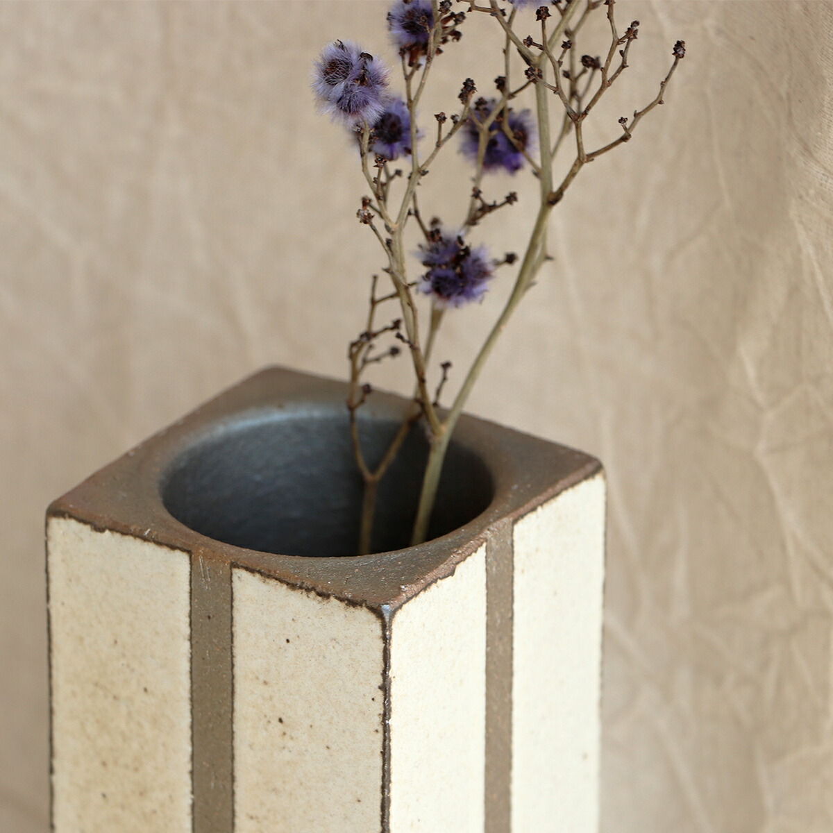 楽天市場】花瓶 信楽焼 陶器 和風 花入れ 日本製 ラインシード角花入