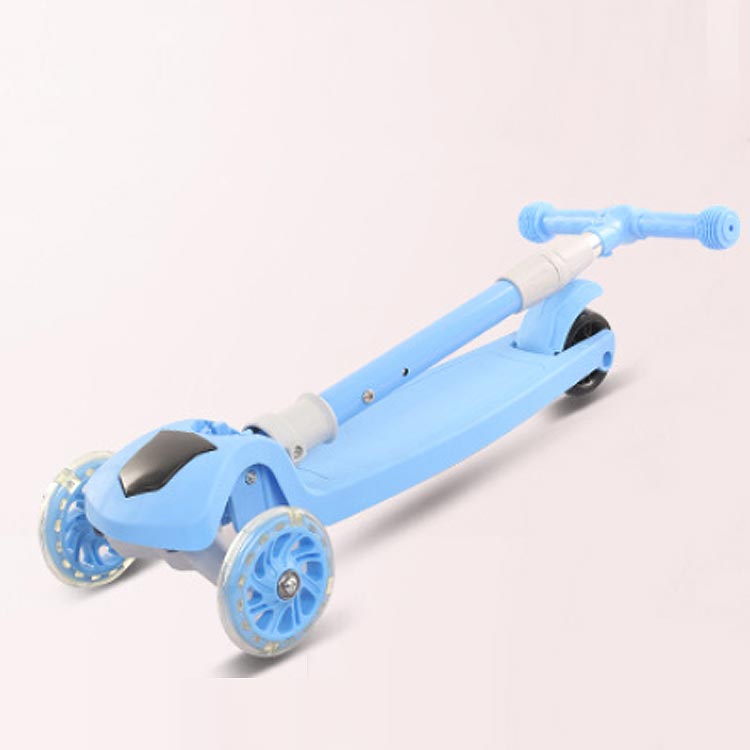 楽天市場】子供用 キックボード 3輪 折りたたみ式 光るタイヤ 座れる