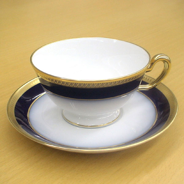 楽天市場】皇室御用達 大倉陶園 日本製 瑠璃片葉金蝕 コーヒーカップ