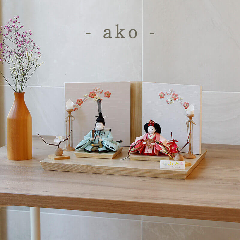 楽天市場】雛人形 コンパクト ふわりシリーズ 平飾り台×二曲屏風 衣裳