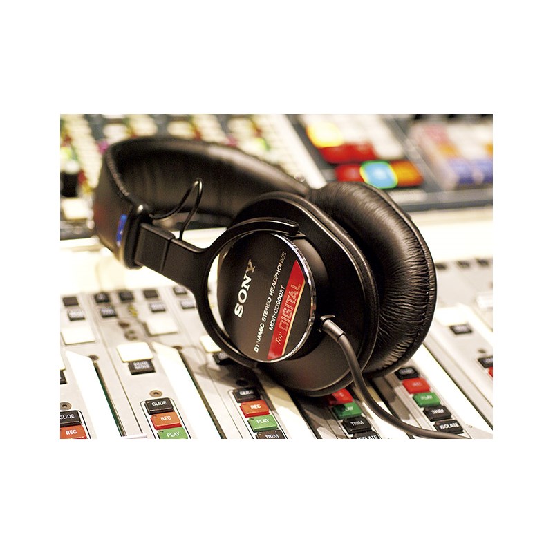 楽天市場】翌日配達 MDR-CD900ST(ソニー)(密閉型・スタジオ定番