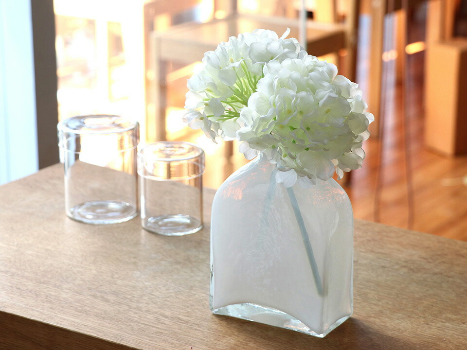 楽天市場】【50%OFFクーポン対象】花瓶 長角瓶 一輪挿し フラワー