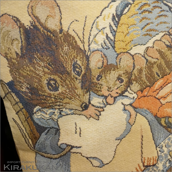 楽天市場】インテリア雑貨 ピーターラビットクッション わるいねずみ