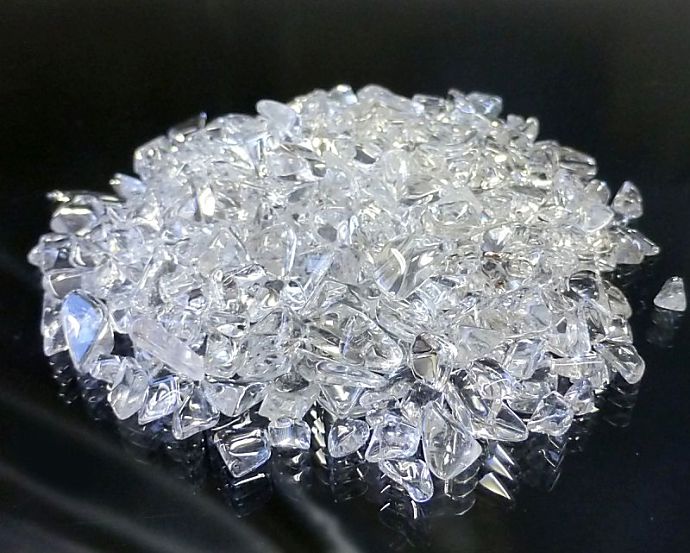 楽天市場】クリスタル 水晶 さざれ Sサイズ 100g | 細石 浄化