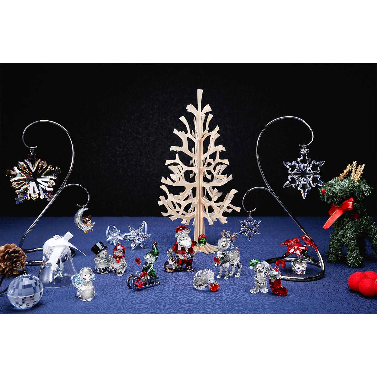 楽天市場】【2/25限定 P10倍】スワロフスキー サンタのトナカイ SWV5