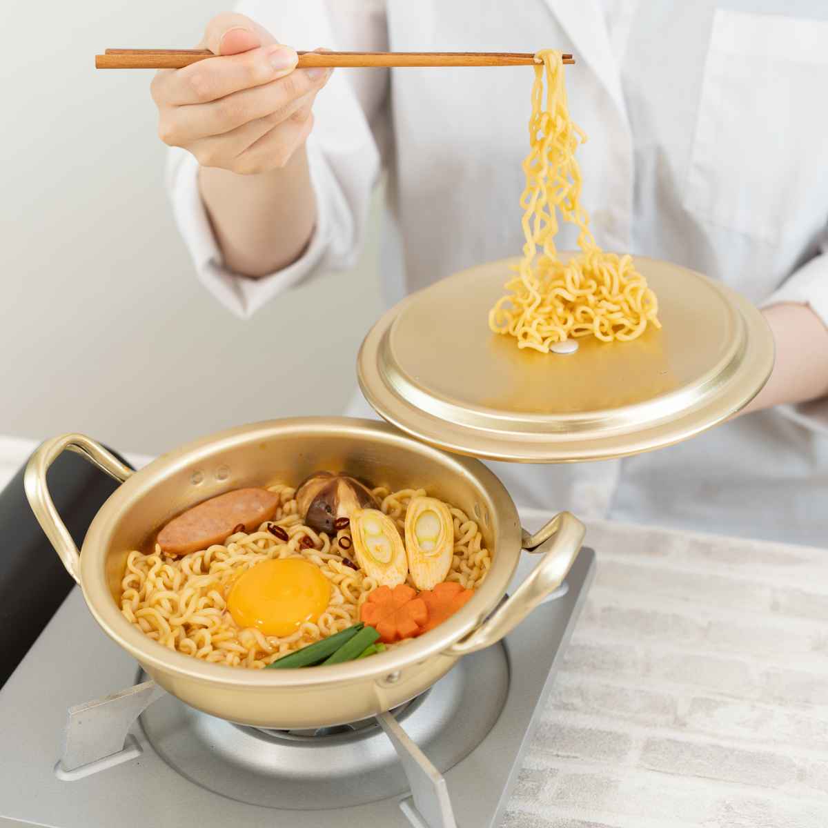楽天市場】ラーメン鍋 18cm 浅型 アルミ製 味覚探訪 韓国編 両手鍋