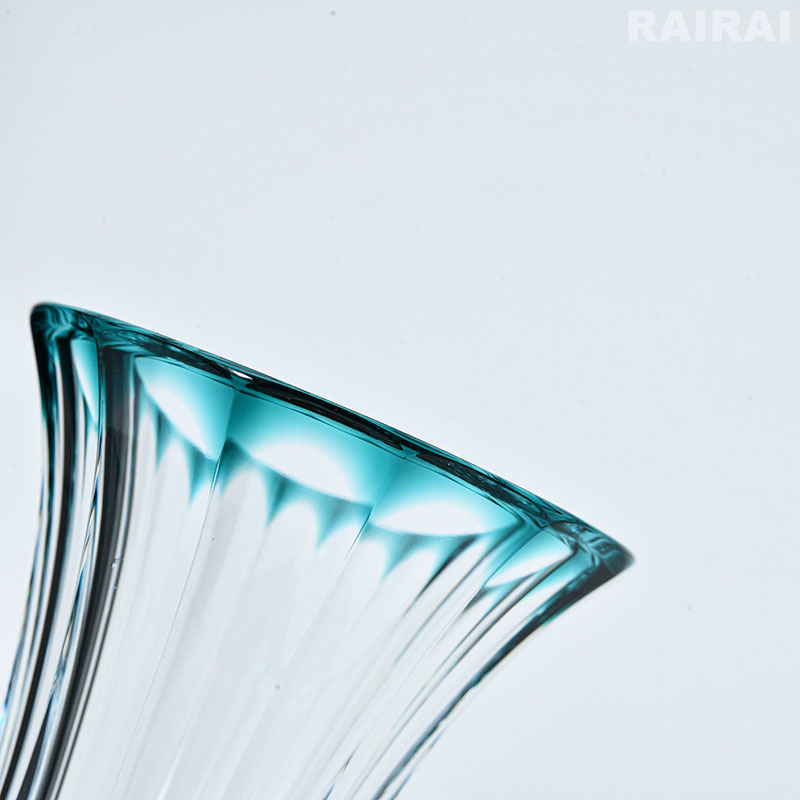 楽天市場】薩摩切子 花入れ 小 金赤 黄 藍 緑 創作 島津薩摩切子 薩摩