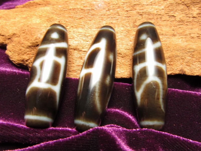 楽天市場】【龍仏眼 梵字天珠】36mm-39mm前後 1個売り チベット発祥の