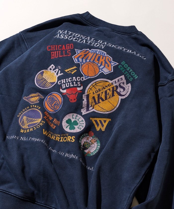 FREAK'S STORE｜NBA 別注ランダムチーム バックロゴ クルーネック