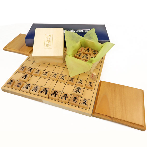 楽天市場】木製将棋セット 小型新桂4号折将棋盤セット(木製普及将棋駒