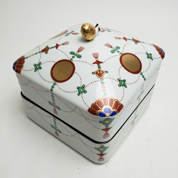 楽天市場】其泉窯 有田焼 錦日輪赤玉瓔珞文 二段重| おしゃれ 重箱