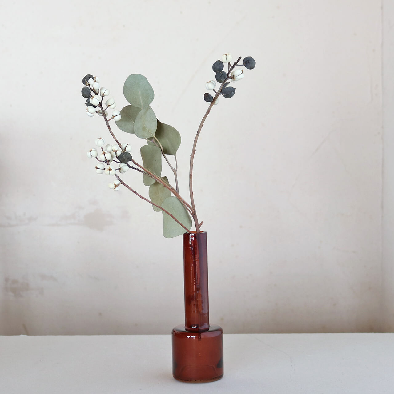 楽天市場】ガラスベース 5.5×16cm アンバー 一輪挿し ◇ 花瓶 フラワー