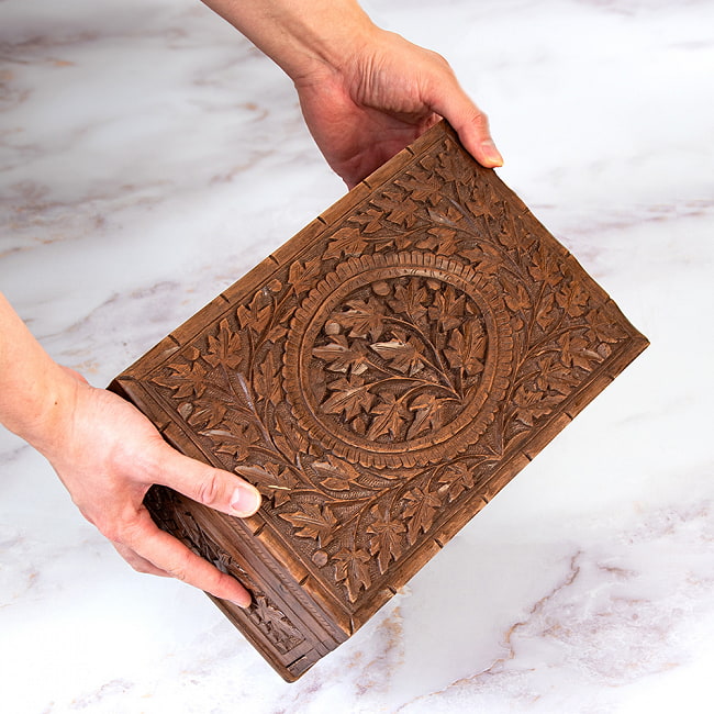 楽天市場】【送料無料】 【1点もの】カシミールの細密彫刻 ジュエル