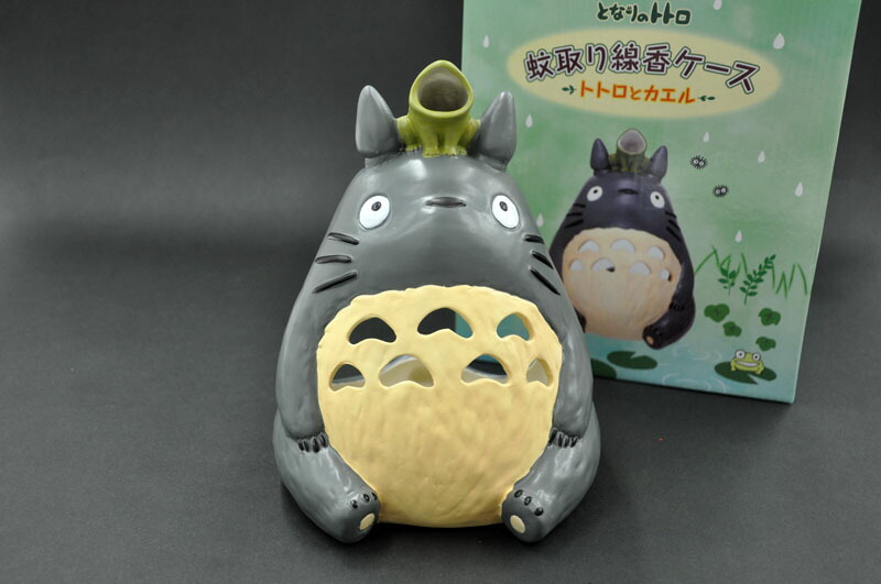 楽天市場】となりのトトロ蚊取り線香ケース(トトロとカエル