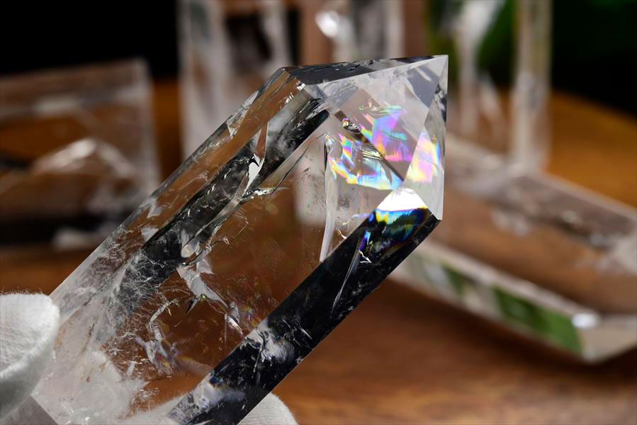 楽天市場】虹入り レインボー 水晶 ポイント 六角柱 □種類お任せ