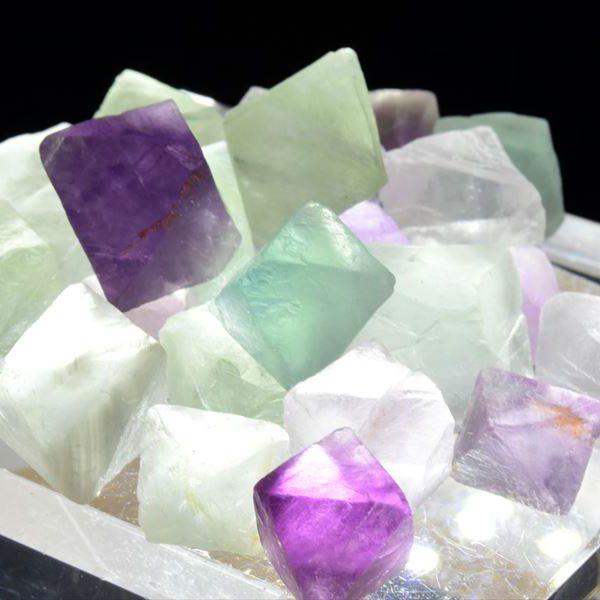 楽天市場】フローライト 八面体 原石 詰め合わせ アソート【約100g