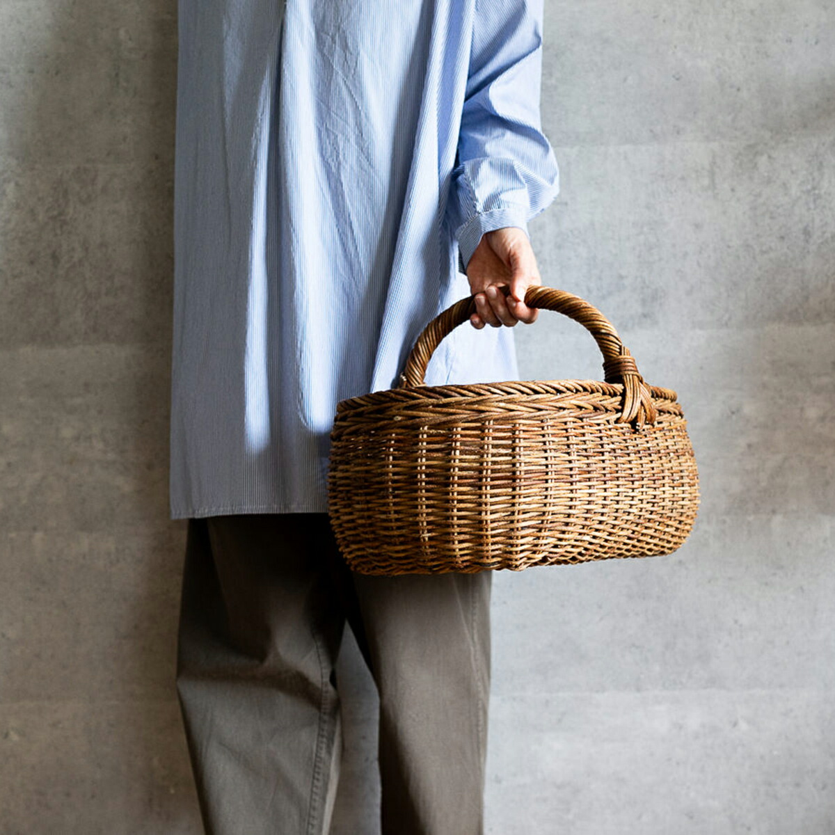 楽天市場】パンバスケット 収納かご あけび蔓 持ち手付き 楕円型 天然