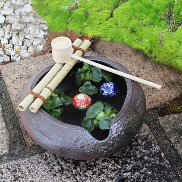 楽天市場】【今だけ限定15%OFFクーポン配布中】信楽焼 つくばい 竹付き