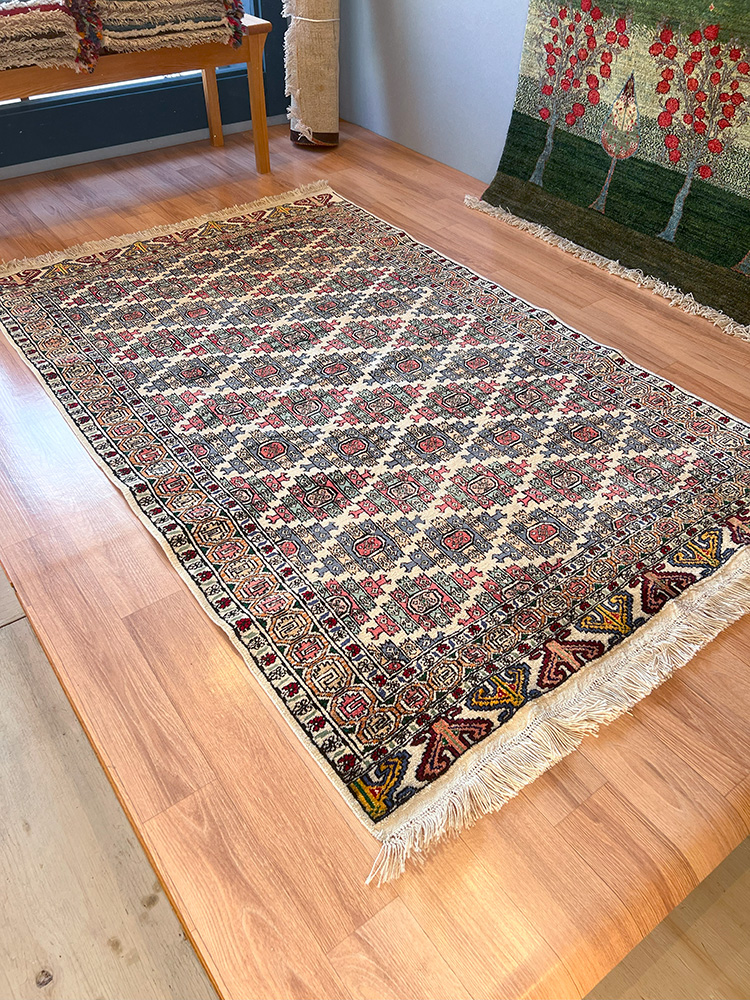 トルクメン産 オールドシルク絨毯 Size:176×112 | 大阪・豊中市の